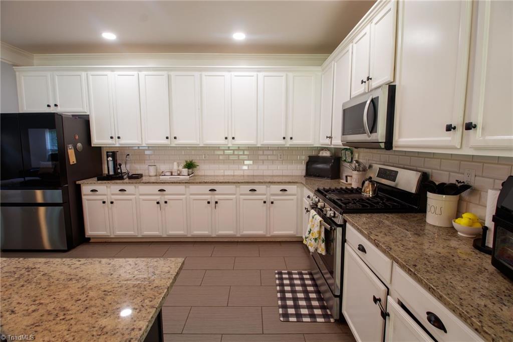 4304 Mary Point Road Property Photo 20