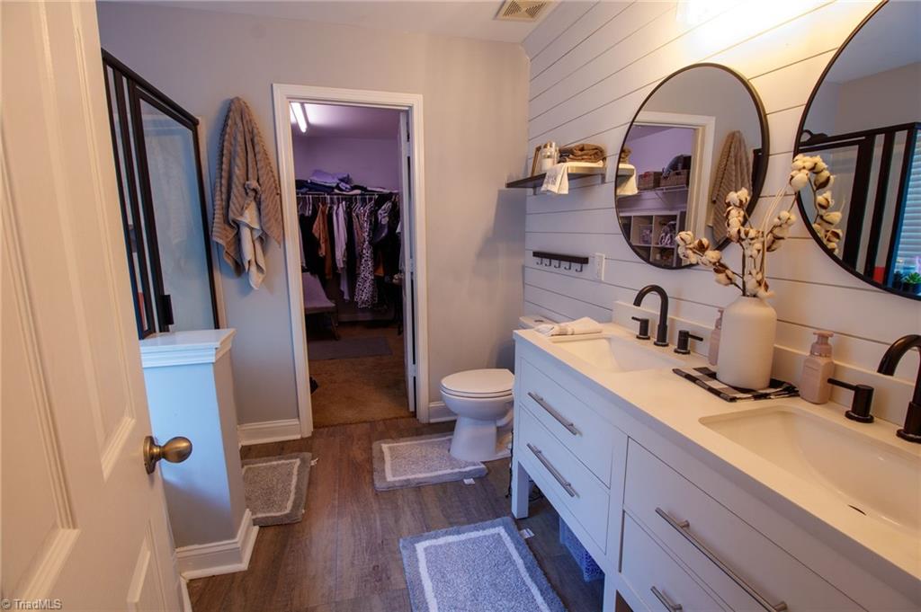 4304 Mary Point Road Property Photo 27