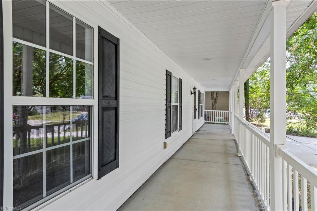 14 Brandy Wine Drive Property Photo 2