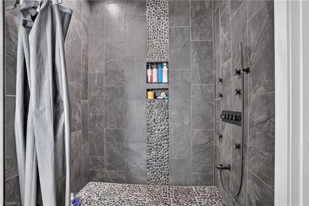 5838 Chrismon Road Property Photo 25