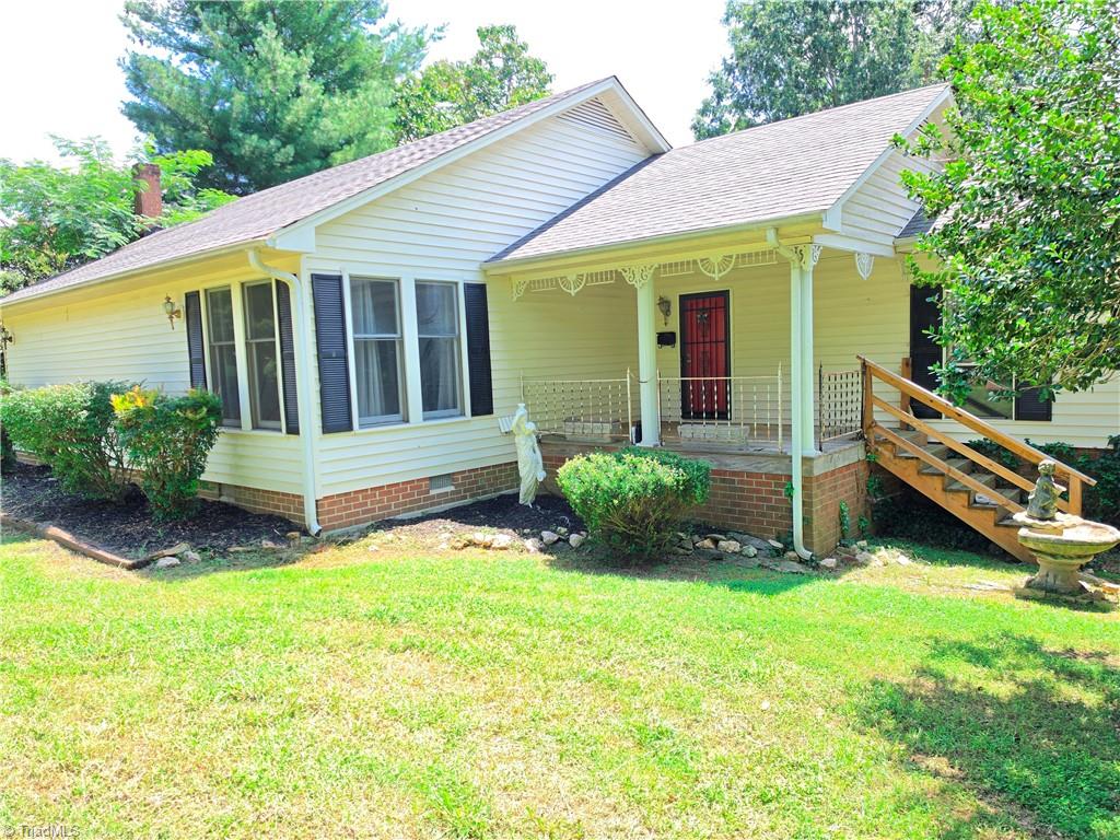 1520 Nc Highway 62 E Property Photo 1