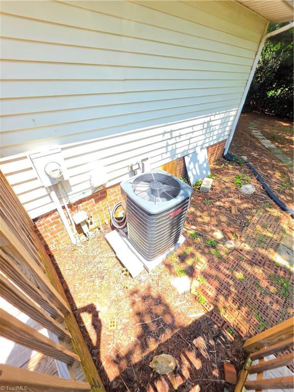 1520 Nc Highway 62 E Property Photo 7