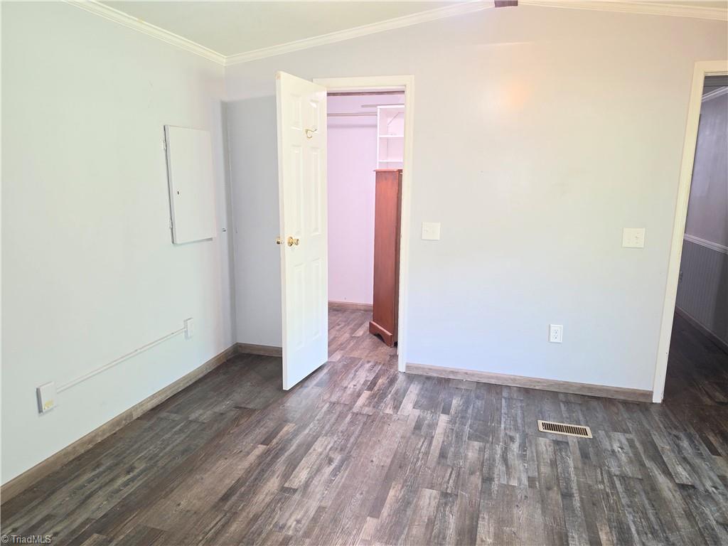 1520 Nc Highway 62 E Property Photo 15