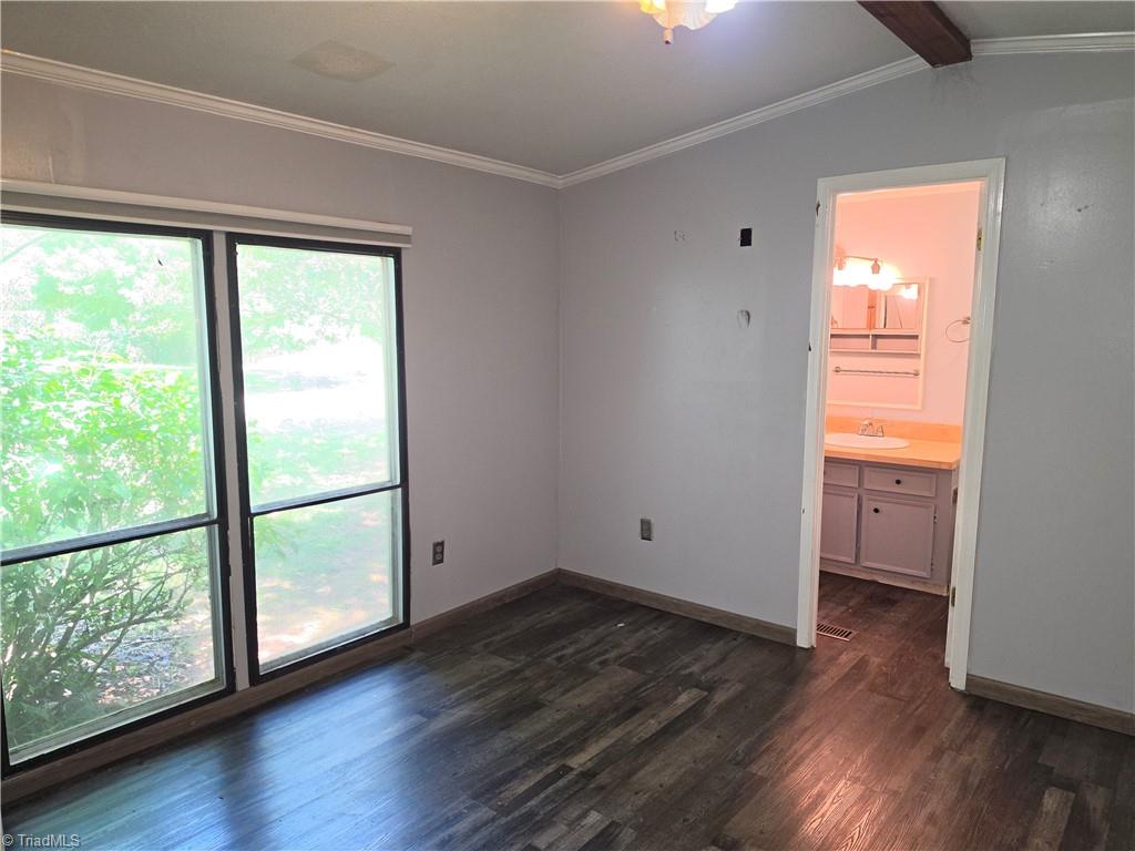 1520 Nc Highway 62 E Property Photo 20