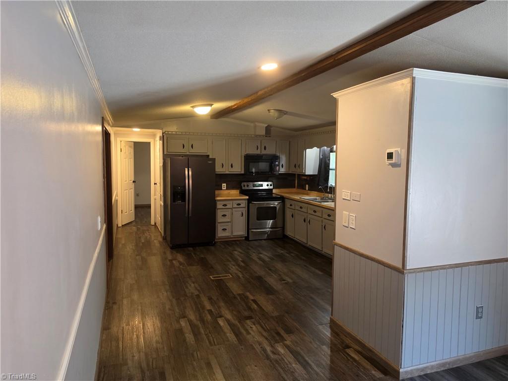 1520 Nc Highway 62 E Property Photo 31