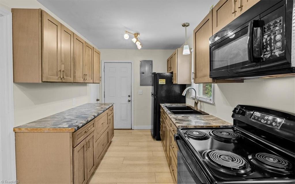 2723 Sink Street Property Photo 8