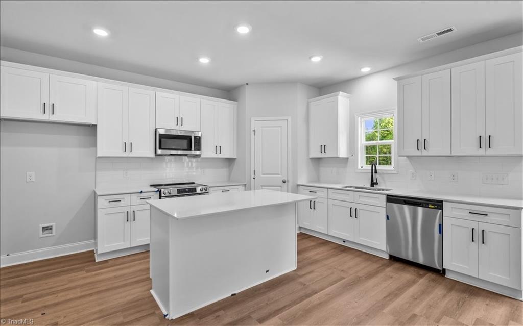4192 Emmas Way Property Photo 17