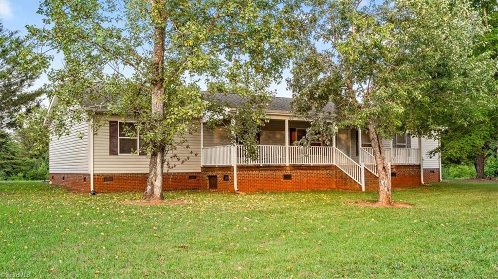 471 Guilrock Lane Property Photo 2
