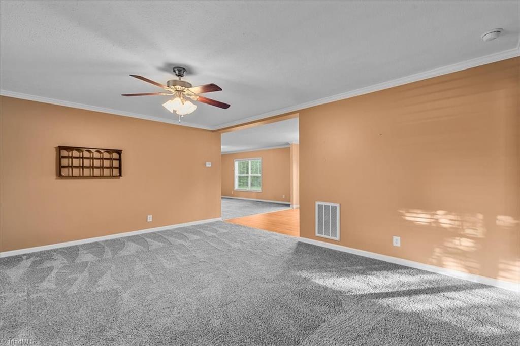 471 Guilrock Lane Property Photo 7