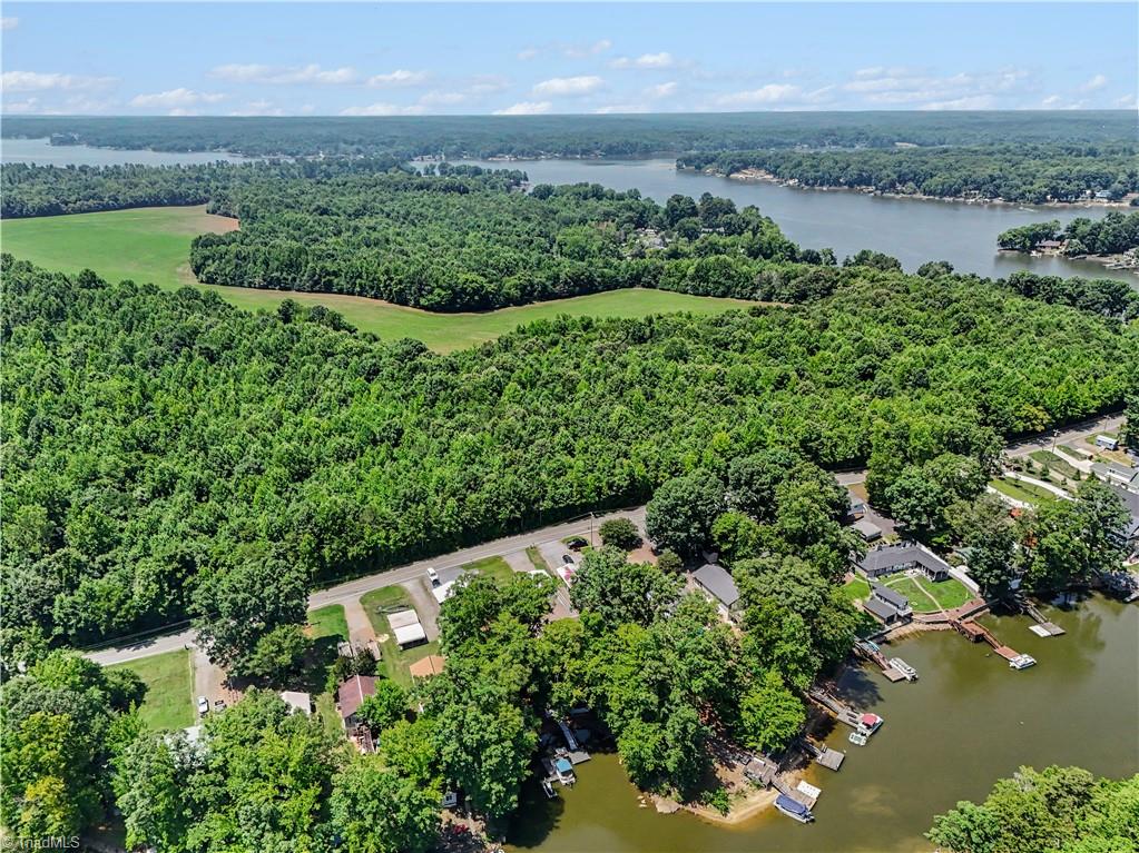 1030 Riverview Road Property Photo 5