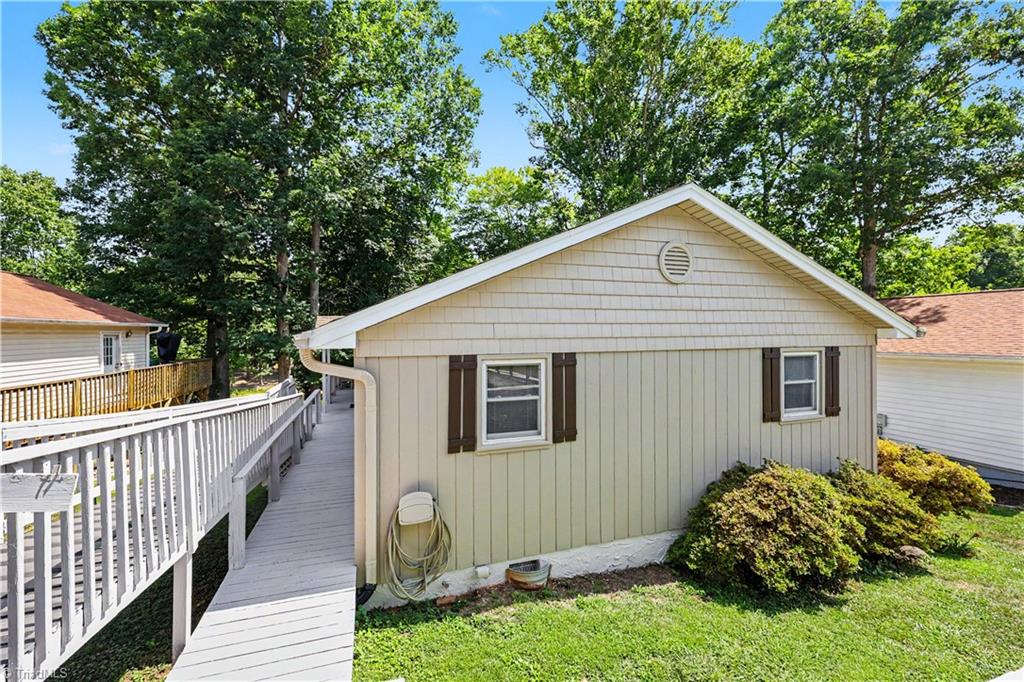 1030 Riverview Road Property Photo 7