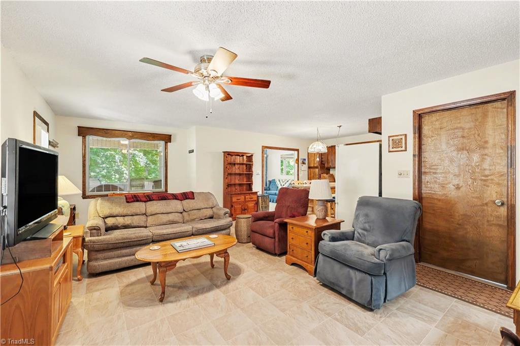 1030 Riverview Road Property Photo 12