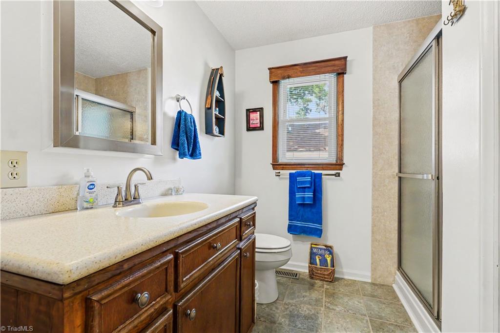 1030 Riverview Road Property Photo 21