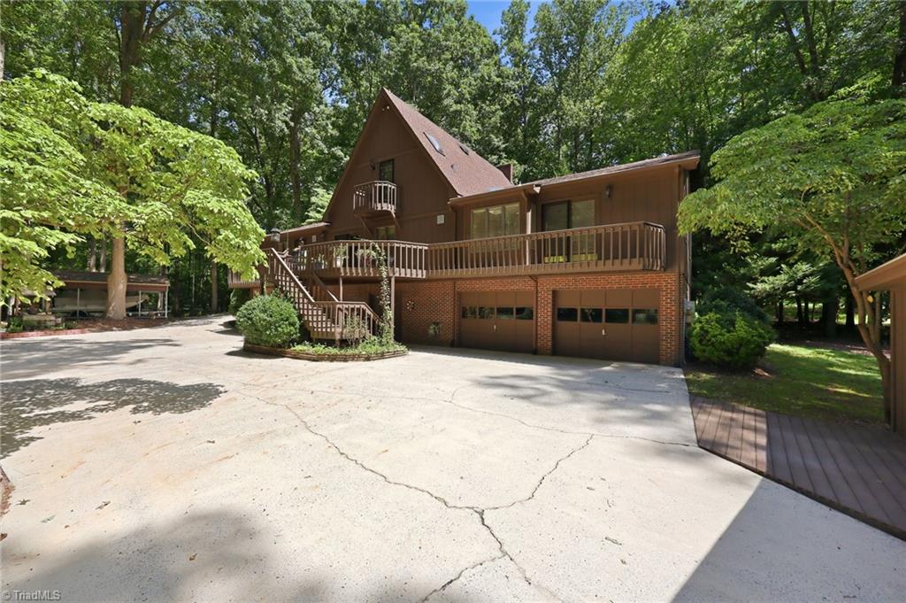 4401 Oakview Drive Property Photo 4