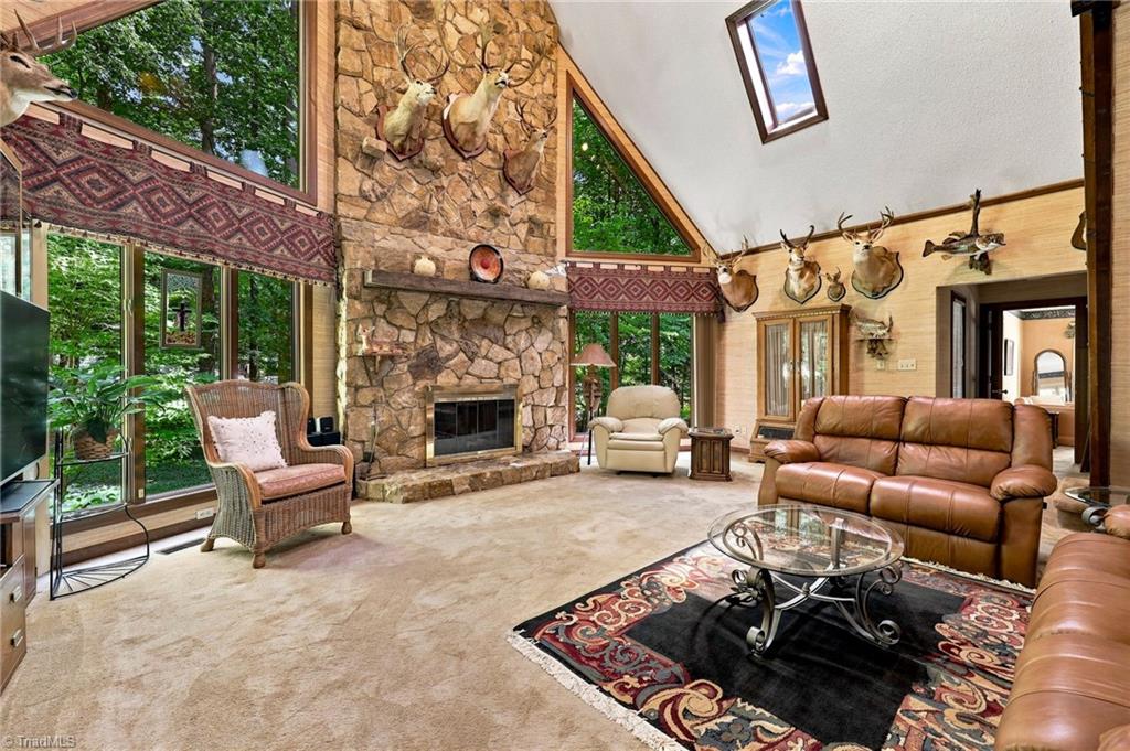 4401 Oakview Drive Property Photo 6