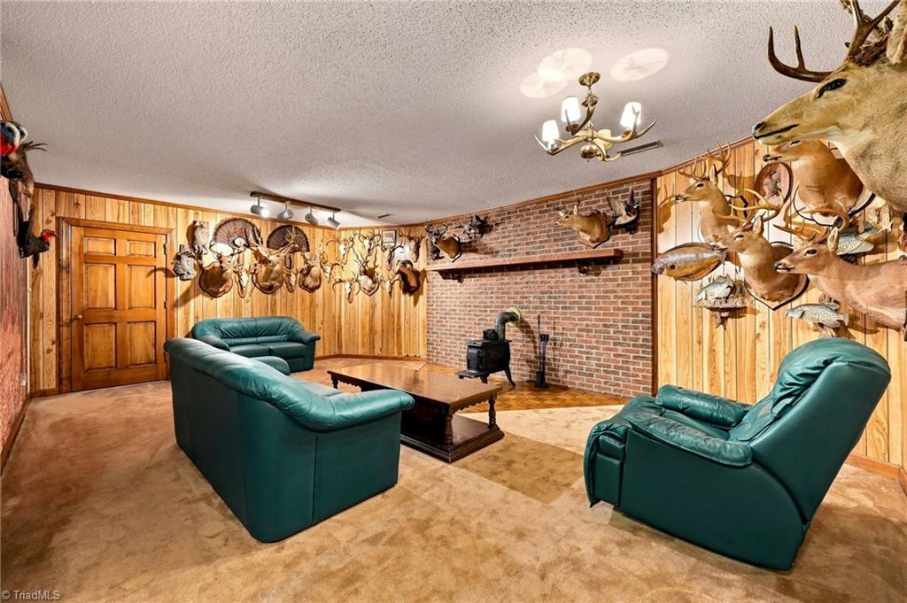 4401 Oakview Drive Property Photo 29