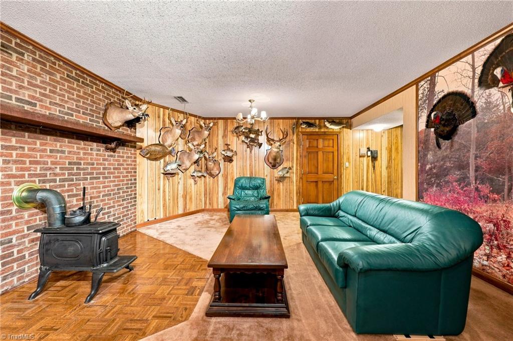 4401 Oakview Drive Property Photo 30