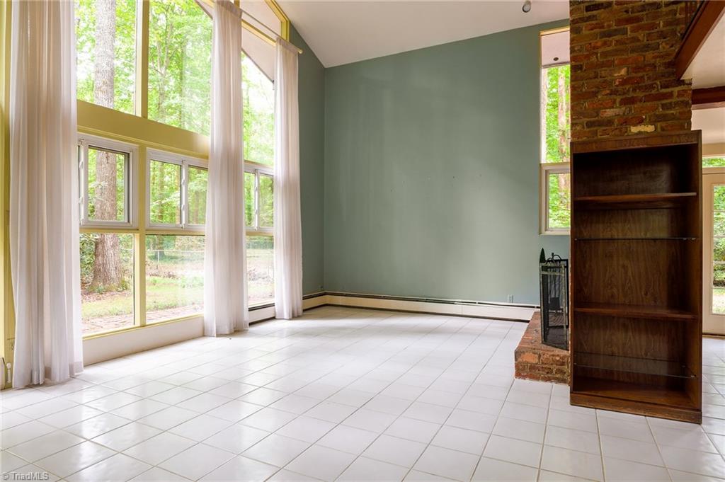 219 Buttercup Drive Property Photo 1