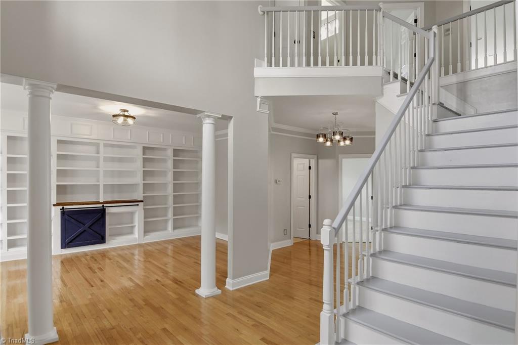 5012 Weatherstone Drive Property Photo 4