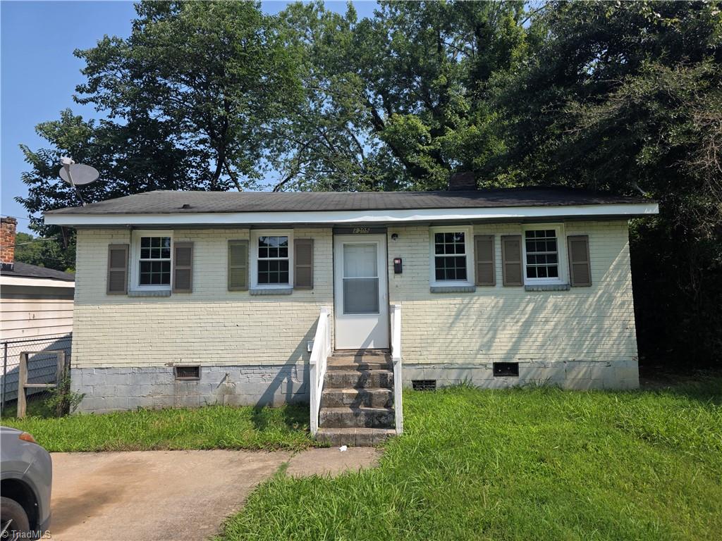 2305 Booker Street Property Photo 1