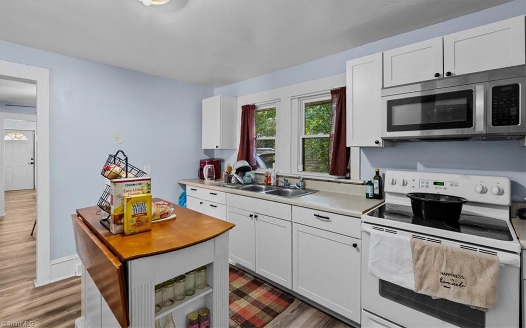 1207 Vernon Place Property Photo 10