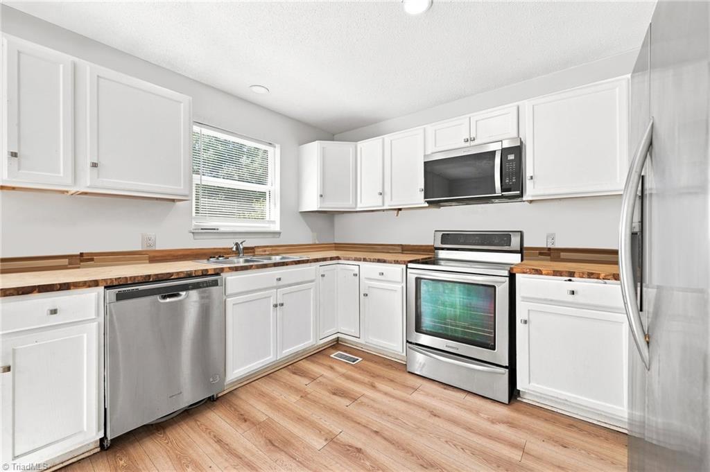 326 Bingham Street Property Photo 1