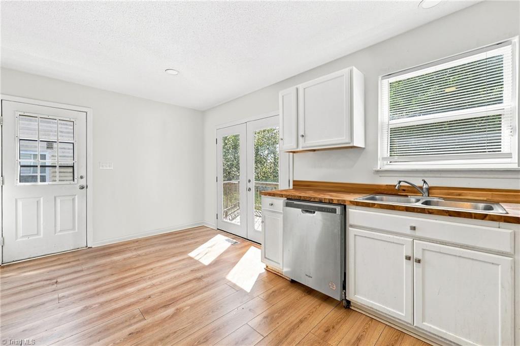 326 Bingham Street Property Photo 6