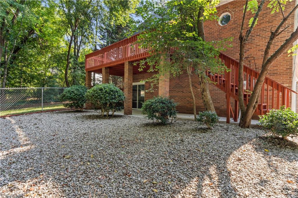 6045 Stone Bluff Drive Property Photo 40