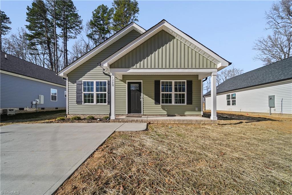 1129 Kenly Street Property Photo 1