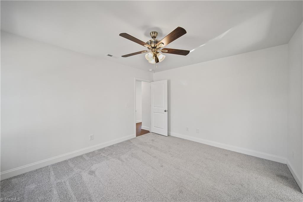 1129 Kenly Street Property Photo 27
