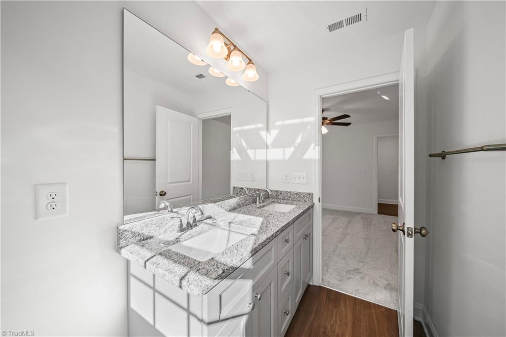 1129 Kenly Street Property Photo 31