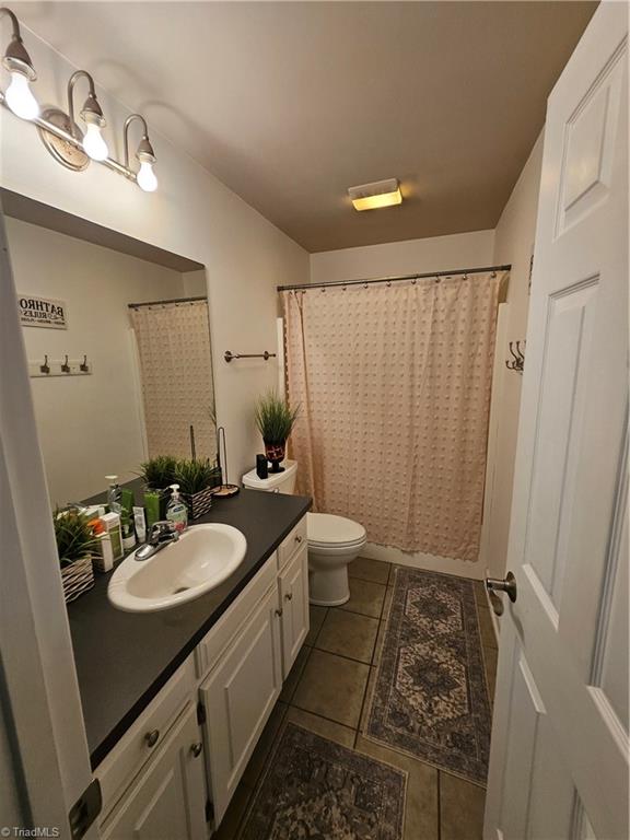 140 Fox Run Property Photo 16