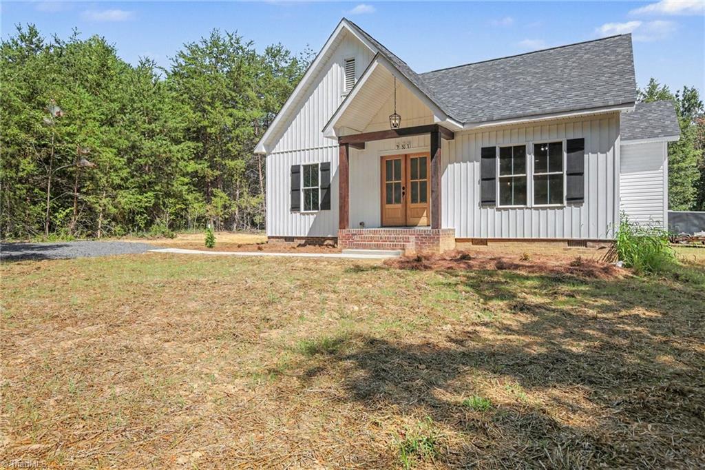 281 Settlement Loop Property Photo 4