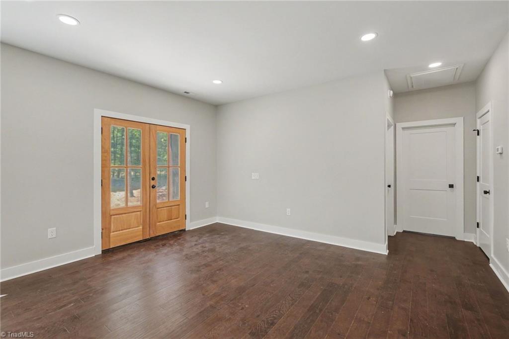 281 Settlement Loop Property Photo 6