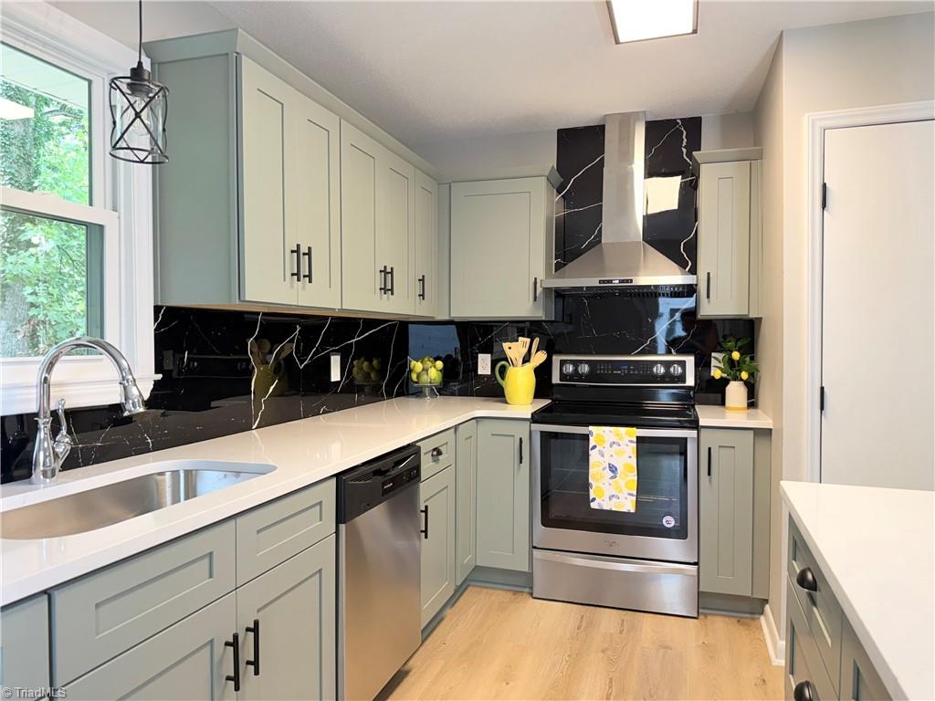1702 Cedrow Drive Property Photo 1