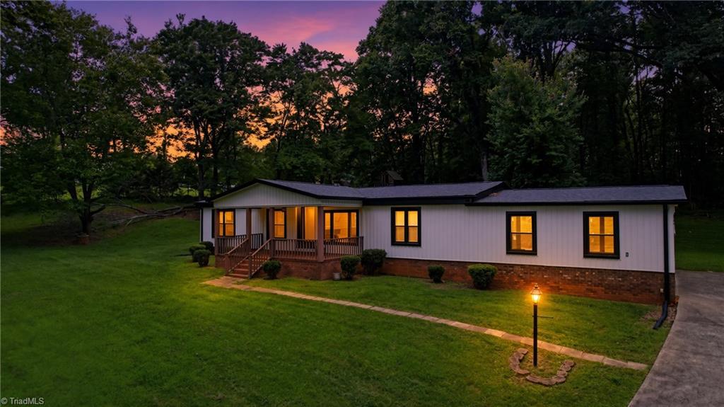 6105 Nc Highway 67 Property Photo 1
