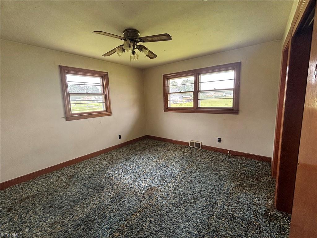194 Hanes Lane Property Photo 8