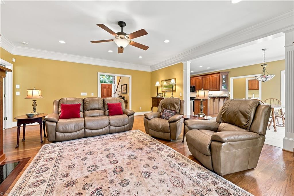 2614 Fox Ridge Road Property Photo 12