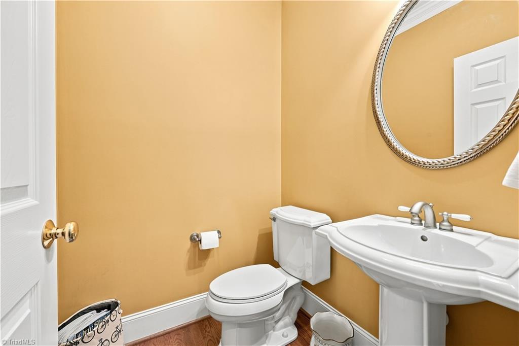 2614 Fox Ridge Road Property Photo 14