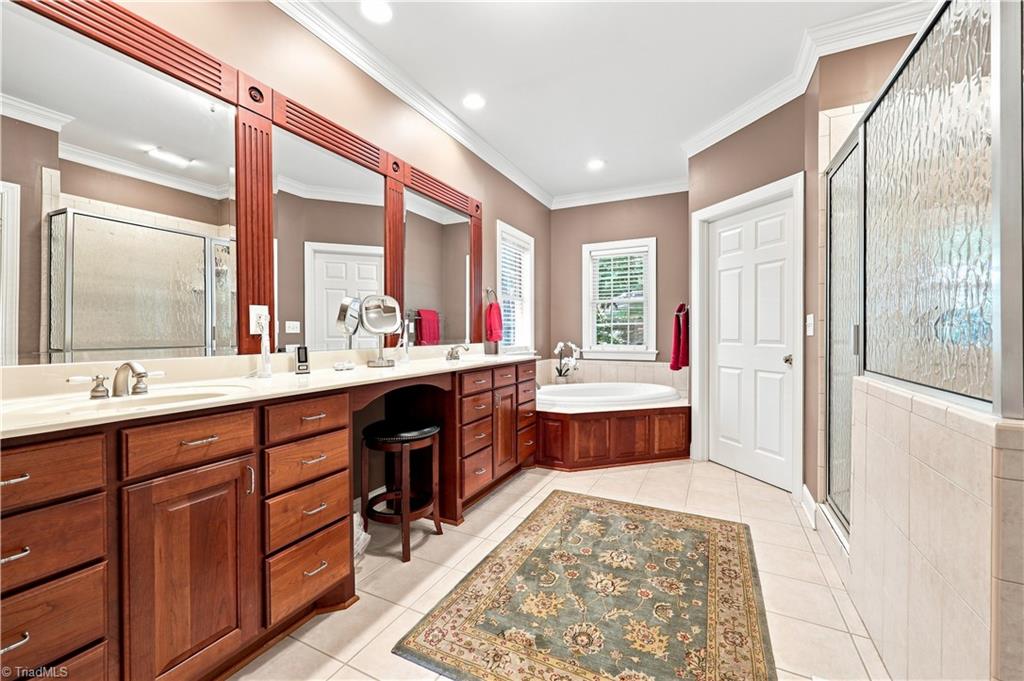 2614 Fox Ridge Road Property Photo 19