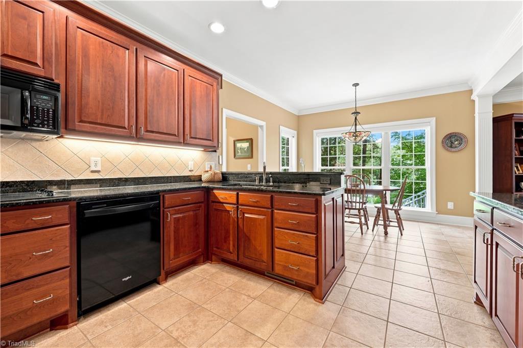 2614 Fox Ridge Road Property Photo 22