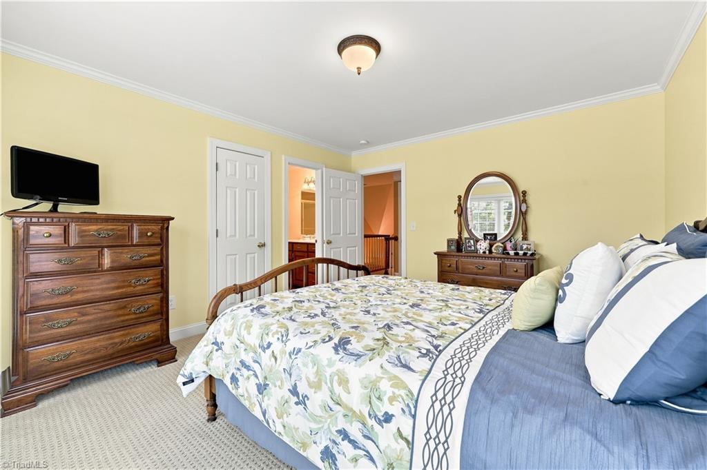 2614 Fox Ridge Road Property Photo 32