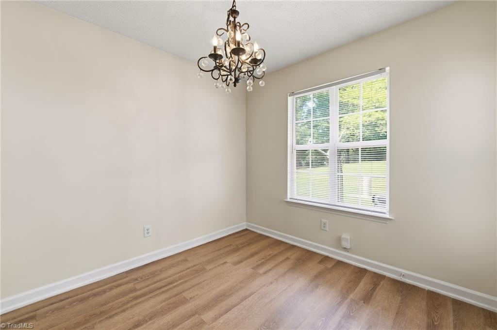 32 Josephine Circle Property Photo 11