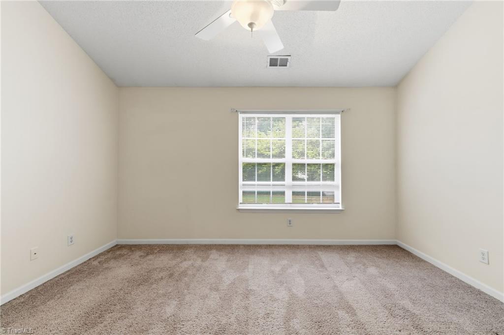 32 Josephine Circle Property Photo 14