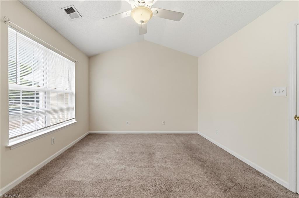 32 Josephine Circle Property Photo 19