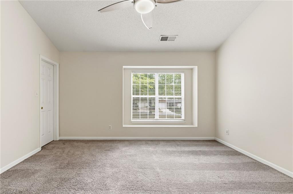 32 Josephine Circle Property Photo 23