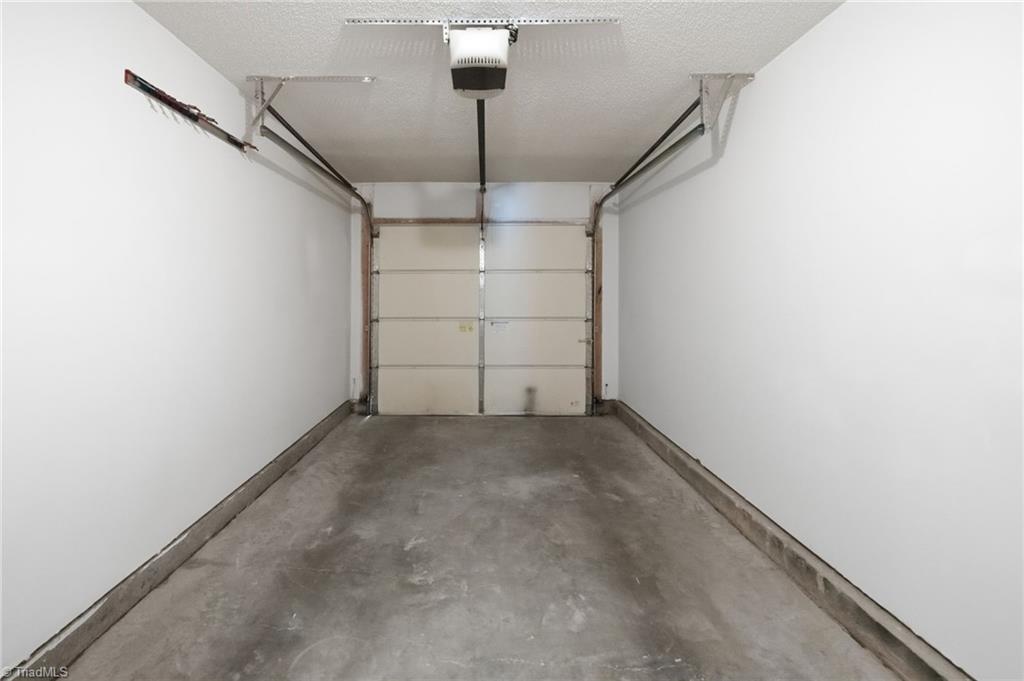 32 Josephine Circle Property Photo 29