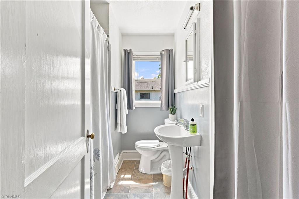 109 Sealy Drive Property Photo 13