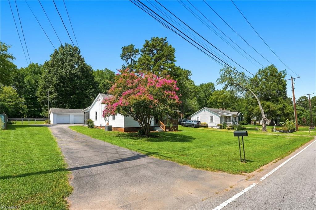 109 Sealy Drive Property Photo 20