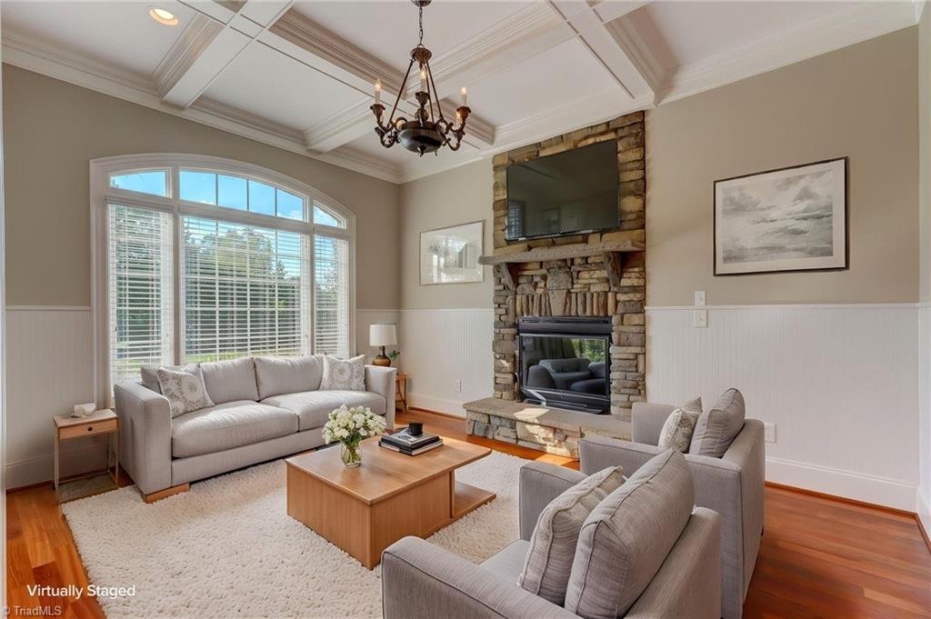 4404 Liguria Court Property Photo 7